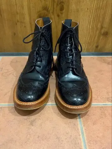 [컨디션 최상] tricker's 카운트리 부츠 8 1/2 블랙 트리커스