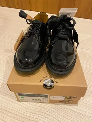 닥터 마틴 BEAMS 1461 B 패턴트 레더