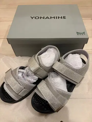 새상품 YONAMINE 정돈되는 샌들 요나미네 샤이니 실버 L 사이즈