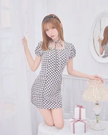 미셸 마카롱 깅엄 체크 패턴 미니 원피스