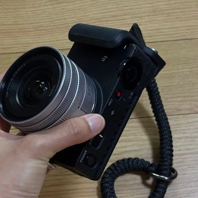 시그마fp 바디(박스O) + 파나소닉 렌즈 18-40mm