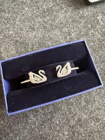 SWAROVSKI 스와로브스키 스완 뱅글 크리스탈 박스 포함