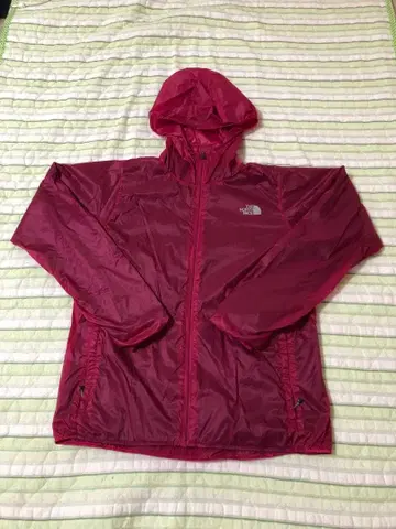 THE NORTH FACE 마운틴 파카 보르도 S