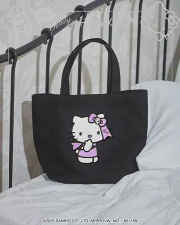 rady Hello Kitty 토트백 블랙 키티 퍼플
