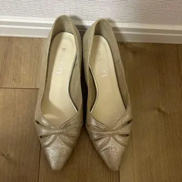 새상품급 Le Talon 펌프스 샴페인 골드 24cm