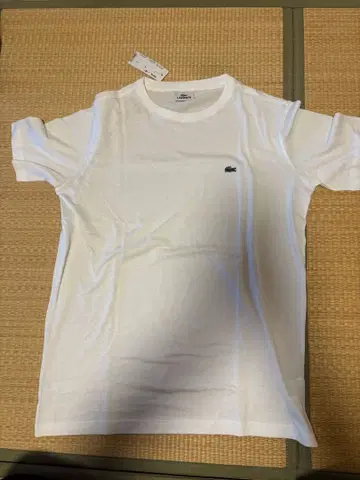[미사용 새상품] LACOSTE T셔츠 화이트
