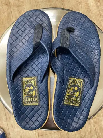 ISLAND SLIPPER 인트레차트 가죽 샌들 네이비