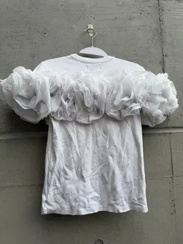 Bibiy [정품] CAMELLIA TEE