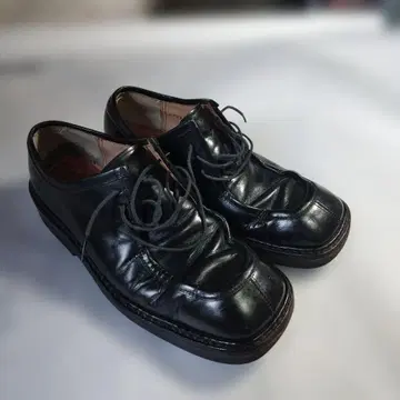 다케오 키쿠치 TAKEO KIKUCHI 블랙 가죽 신발 검정