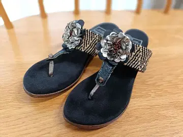 Island Slipper 플라워 장식 플립플랍 8 25cm