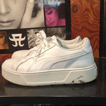 PUMA 통굽 스니커즈 화이트 카르멘