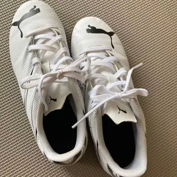 PUMA 풋살화 화이트