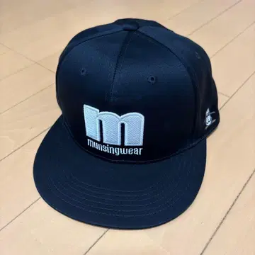 Munsingwear 캡 블랙 자수 로고