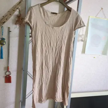 goa T 반팔 베이지 반팔 티셔츠