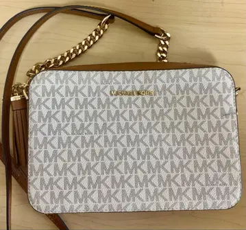 [ 새상품급 ] MICHAEL KORS 숄더백 MK 로고 올 패턴 태슬