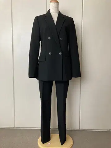 유니클로 여성용 팬츠 수트 셋업 블랙 S사이즈