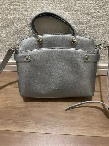 FURLA 숄더백 메탈릭 그레이