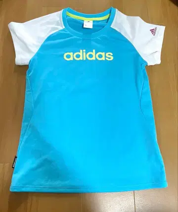 adidas 반팔 T셔츠 라이트 블루 L 사이즈