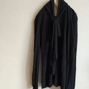 EMILIO PUCCI 블랙 보타이 스트레치 저지 블라우스 (38)