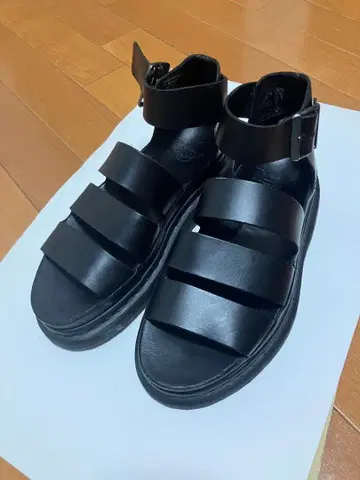 Dr. Martens CLARISSA 샌들 블랙