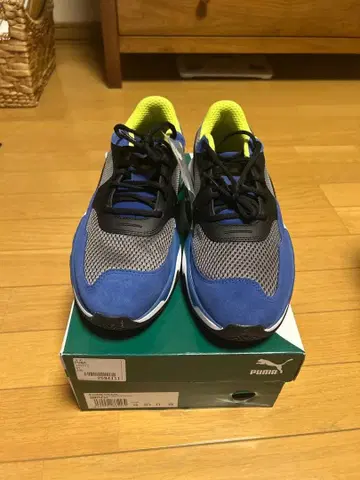 새상품 29cm PUMA STORM ORIGIN 스니커즈