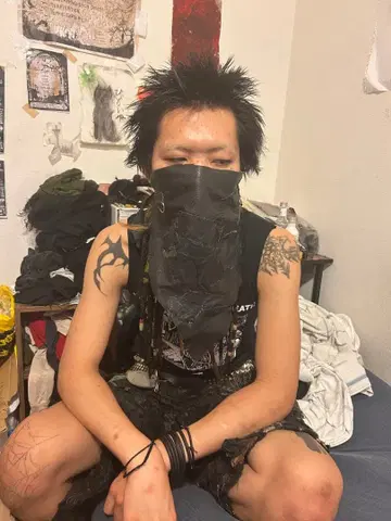 가죽 스카프 crust y2k 그런지 크러스트 이음매 Kmri풍