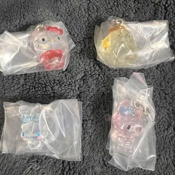 산리오 캐릭터즈 크리스탈 메지루시 액세서리 가챠 4종