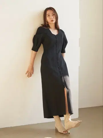 [새상품] FRAY I.D 울린넨 타이트 원피스 블랙 anuans