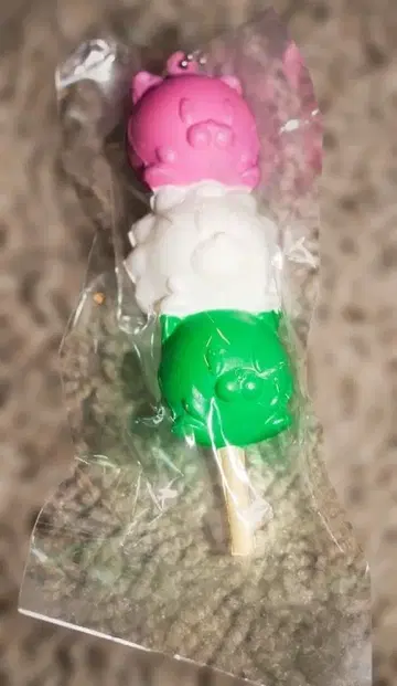 계속 한밤중이면 좋을 텐데. 즈토마요 3 DANGO 키링