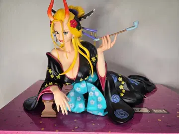 제일복권 원피스 F상 블랙 마리아 피규어