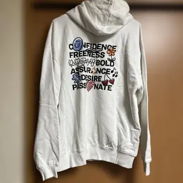 르세라핌 후드티
