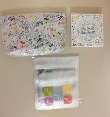 폭풍을 여행하는 전시회 파우치, 지퍼백, 거울 3종 세트
