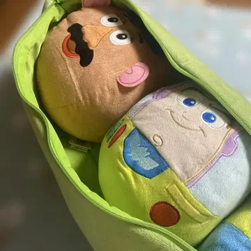 [미사용 새상품급] 토이 스토리 쿠션 (강낭콩 모양)