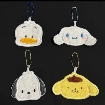 산리오 캐릭터즈 minimini 러그 매트풍 키링 4종 세트