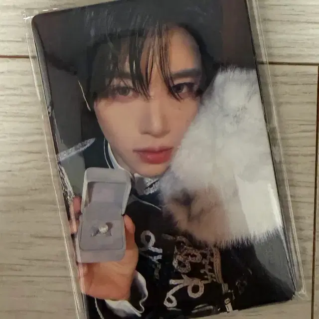 ์์ํฐ์์ ํฌ๋ฏธํ
์
์ฅํฌ์นด ๋ฏธ๊ฐ๋ด