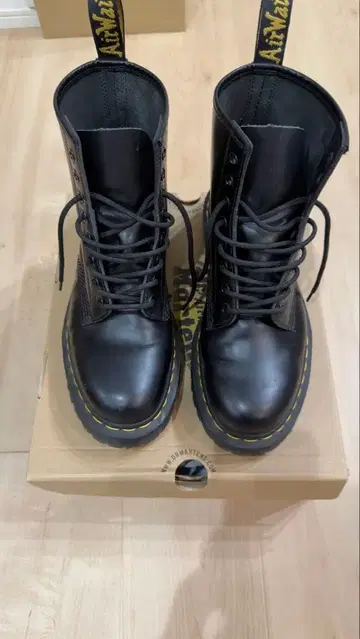 Dr. Martens 1460 BEX