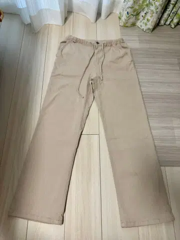 새상품급 마드모아젤 논논 스트레치 치노 팬츠
