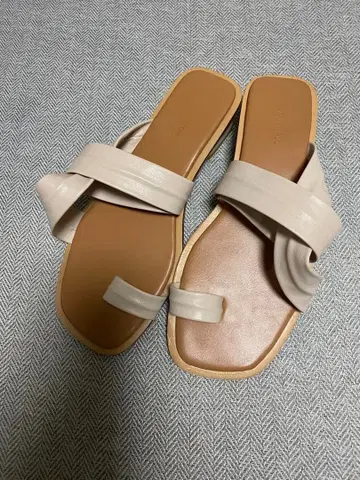 새상품급 레어 TODAYFUL 샌들 에크루 아이보리 38