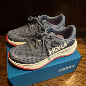 호카 스니커즈 23cm
