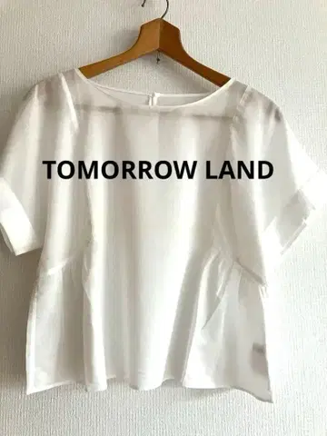 TOMORROW LAND 비침 화이트 블라우스