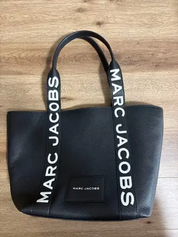 MARC JACOBS 토트백 블랙