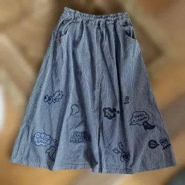 러프 자수 패치 스커트