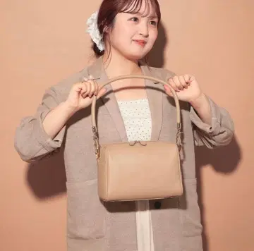 LOWRYS FARM tomone 프로듀스 콩 보스턴 백 베이지