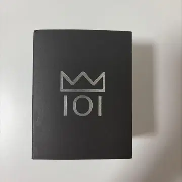 IOI 고무 벨트 손목시계 블랙