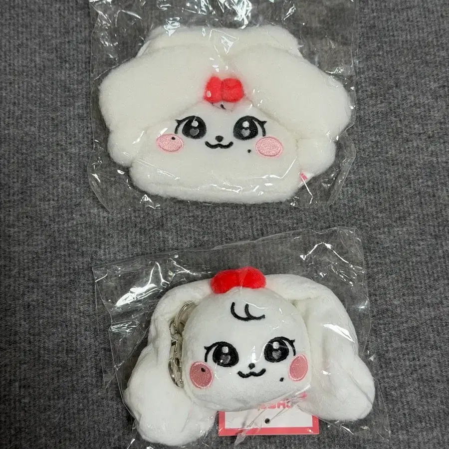 Below Cost) minive Ive pop up Cherry Hug Bag jang wonyoung