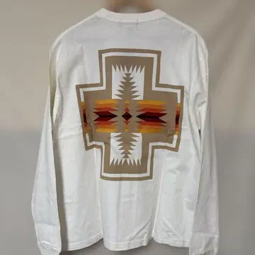 [새상품] PENDLETON 긴팔 티셔츠 백 프린트 화이트