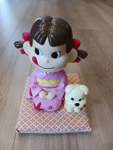후지야 페코짱 기모노 차림 흔들목 인형 앉은 강아지