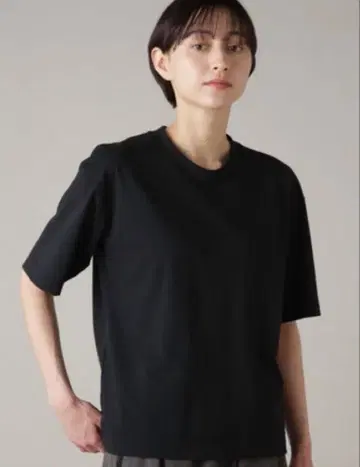 [새상품] 마가렛호웰 MIZUNO 반팔 T셔츠 블랙 사이즈 2