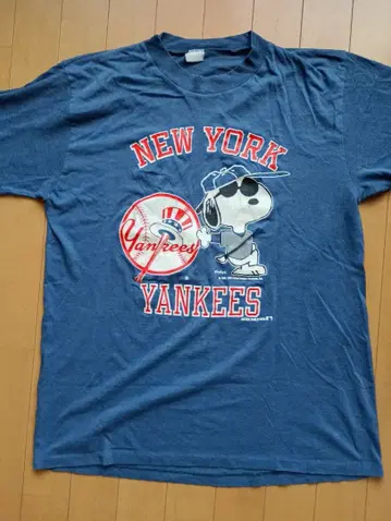 80s 빈티지 NY Yankees X 스누피 콜라보 T셔츠