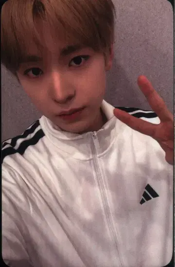 NCT WISH Ktown4U VC RIKU Color 2/19